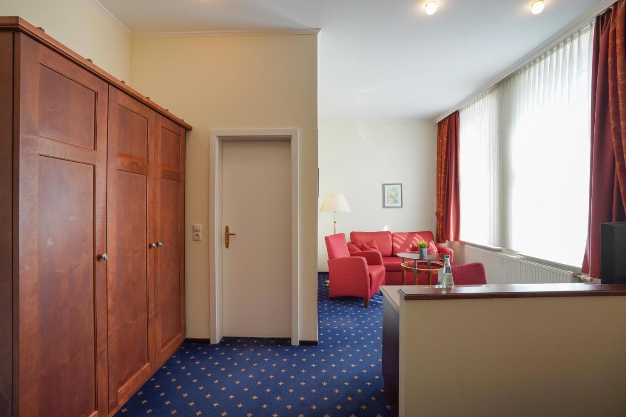 Strandhotel Ostfriesenhof Borkum Exterior photo